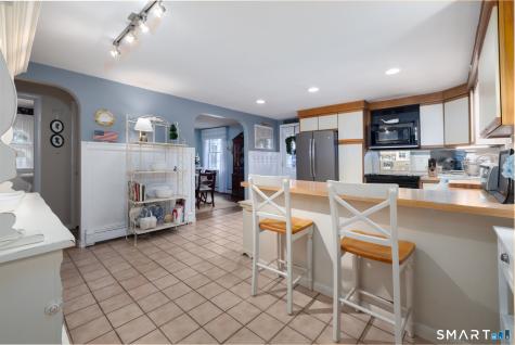 83 Glendale Drive Bristol CT 06010