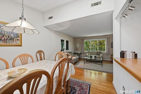 19 Willow Run Brookfield CT 06804