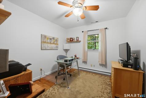 19 Willow Run Brookfield CT 06804