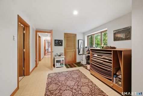 19 Willow Run Brookfield CT 06804