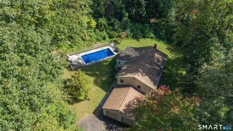 19 Willow Run Brookfield CT 06804