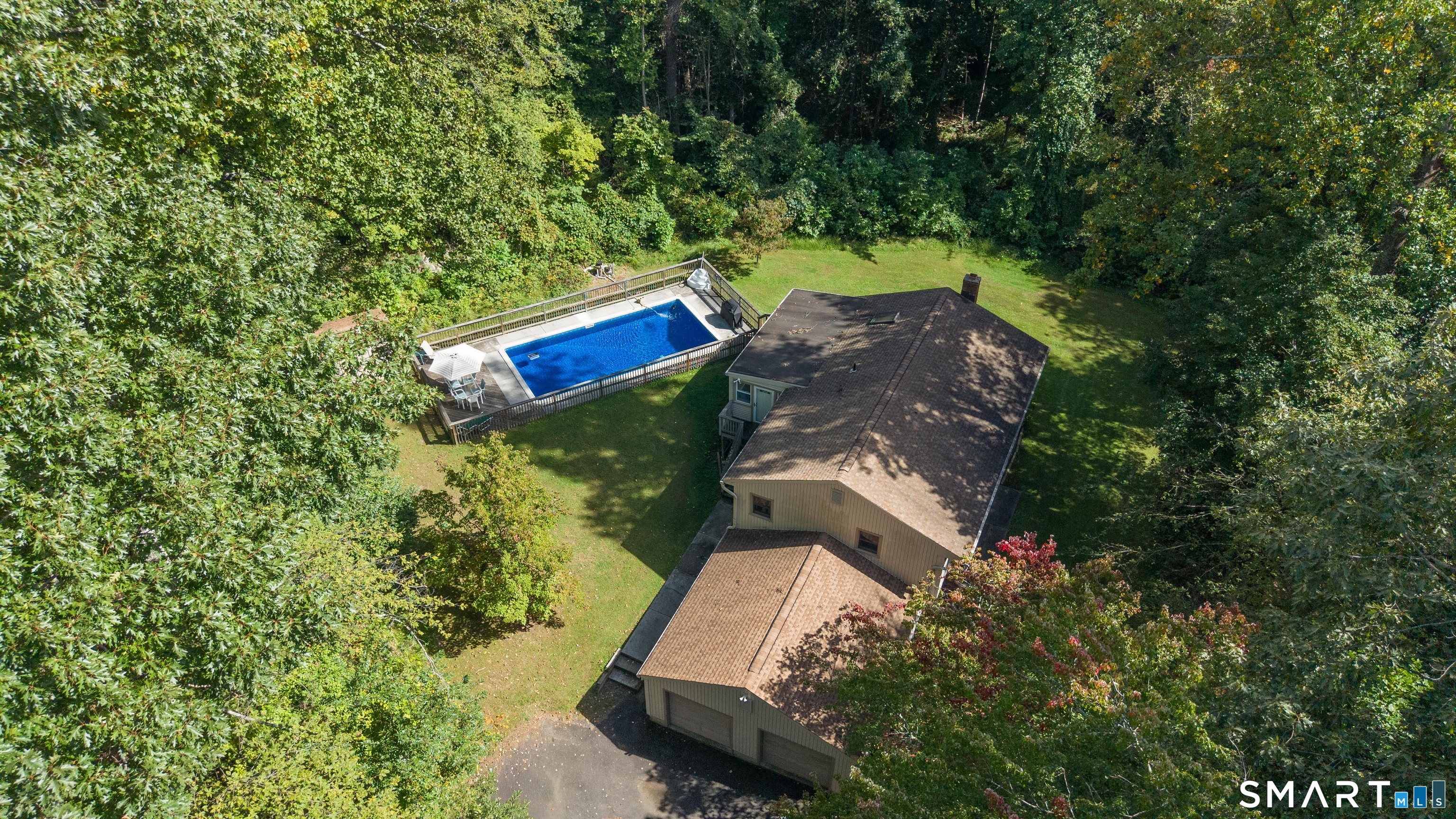 19 Willow Run Brookfield CT 06804