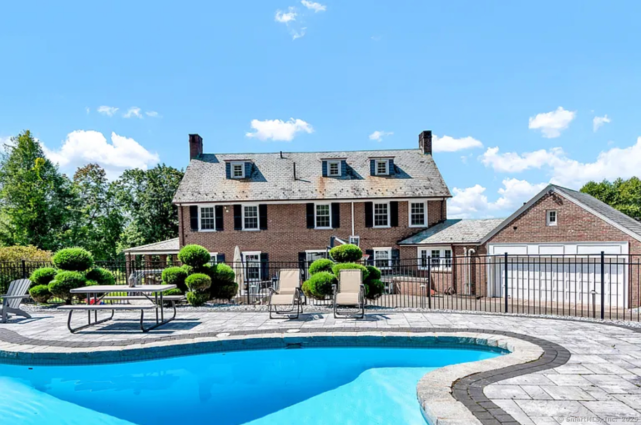 11 Richard Road Manchester CT 06040