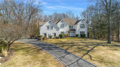 12 Willow Brook Lane Newtown CT 06470
