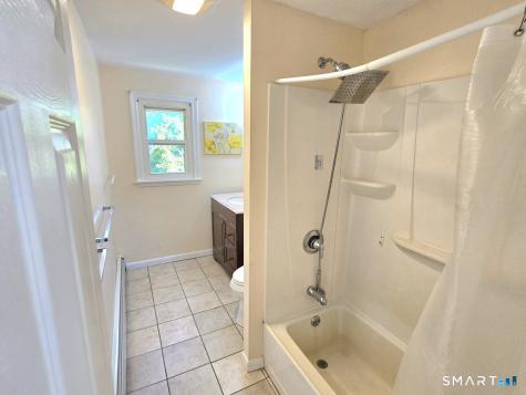 4 Echo Lane West Hartford CT 06107