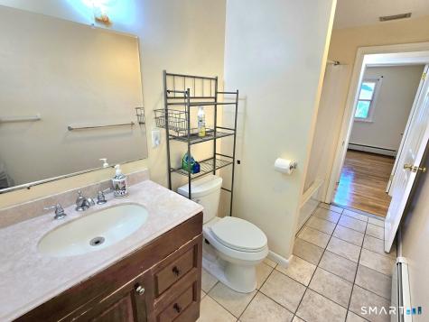 4 Echo Lane West Hartford CT 06107