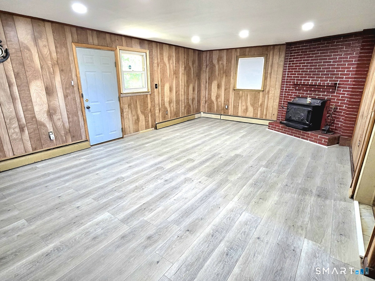 4 Echo Lane West Hartford CT 06107