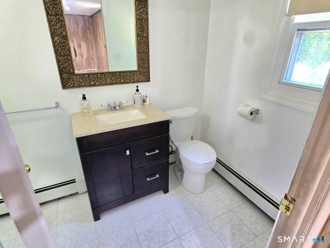 4 Echo Lane West Hartford CT 06107