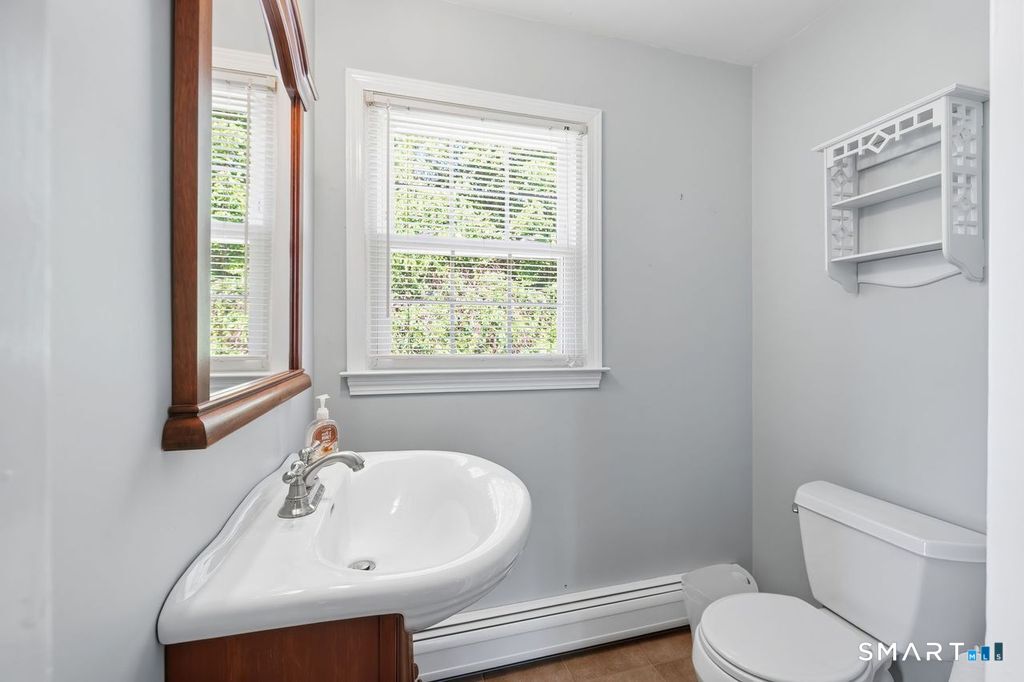 152 Holmes Road Ridgefield CT 06877