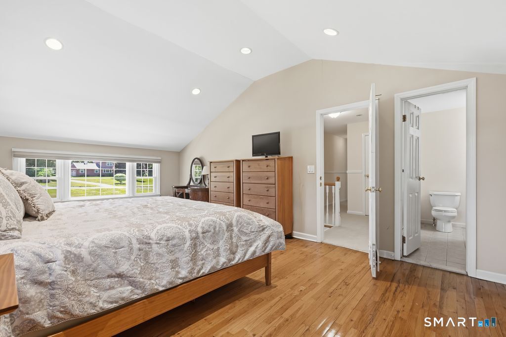 152 Holmes Road Ridgefield CT 06877