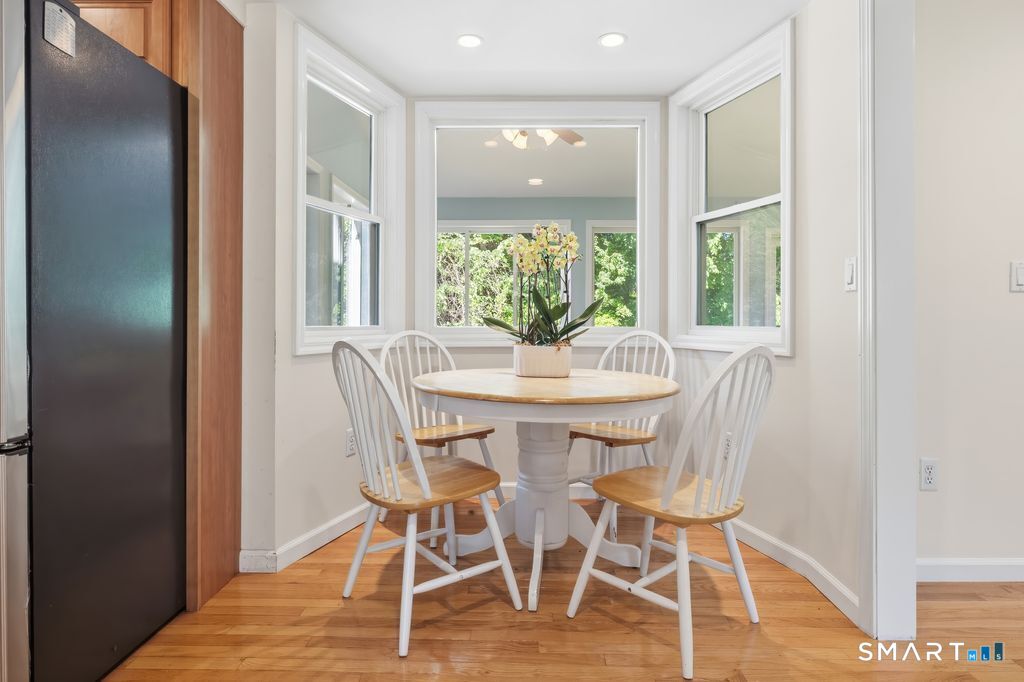 152 Holmes Road Ridgefield CT 06877