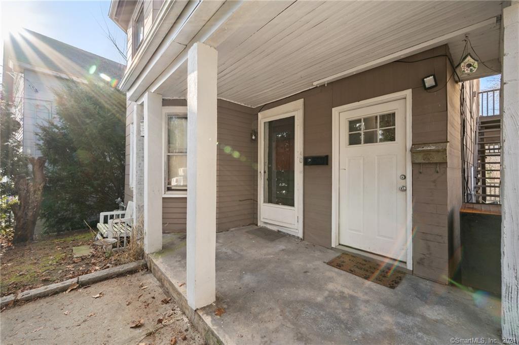 40 Center Street New London CT 06320
