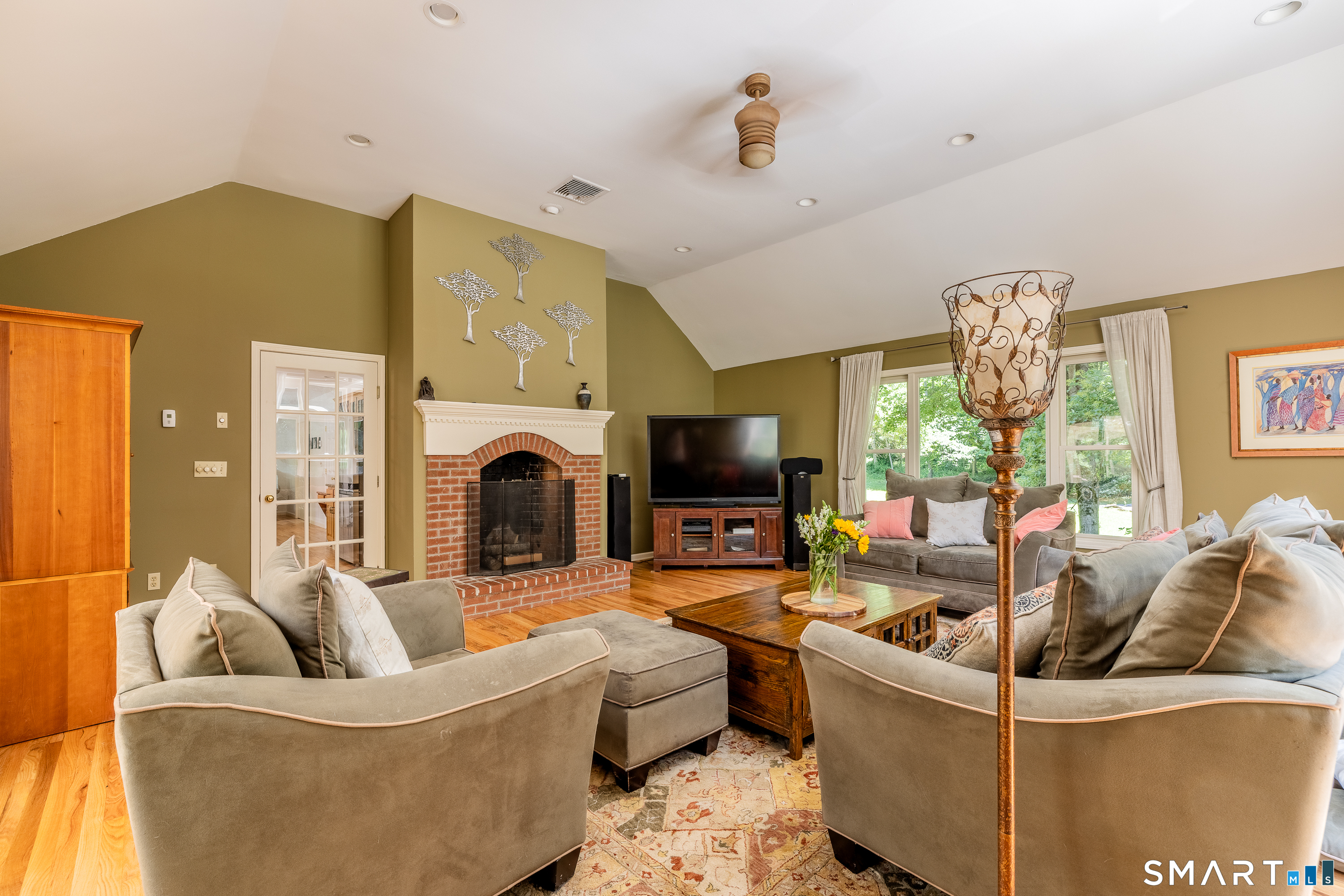 17 Sweet Meadow Road Newtown CT 06470