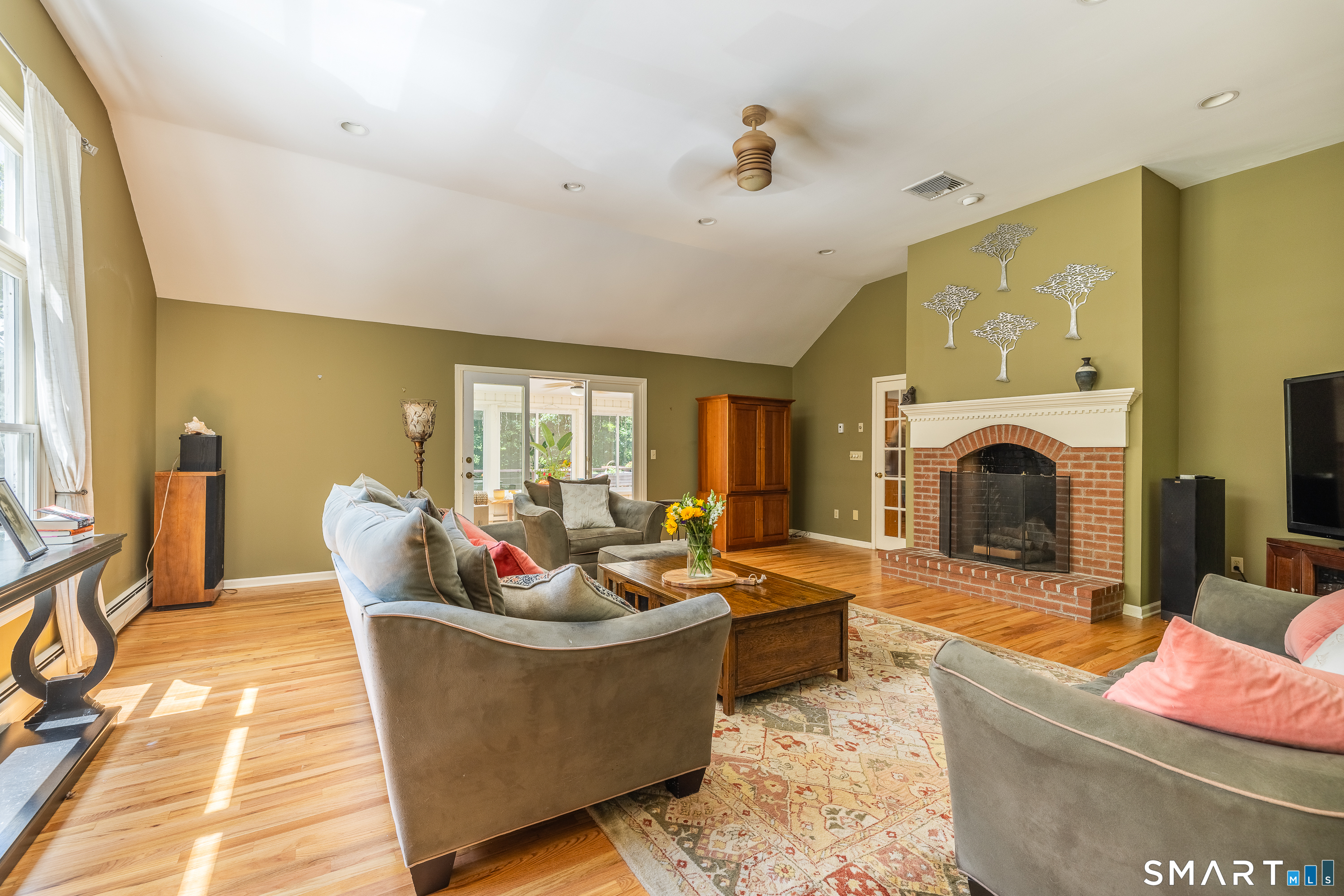 17 Sweet Meadow Road Newtown CT 06470