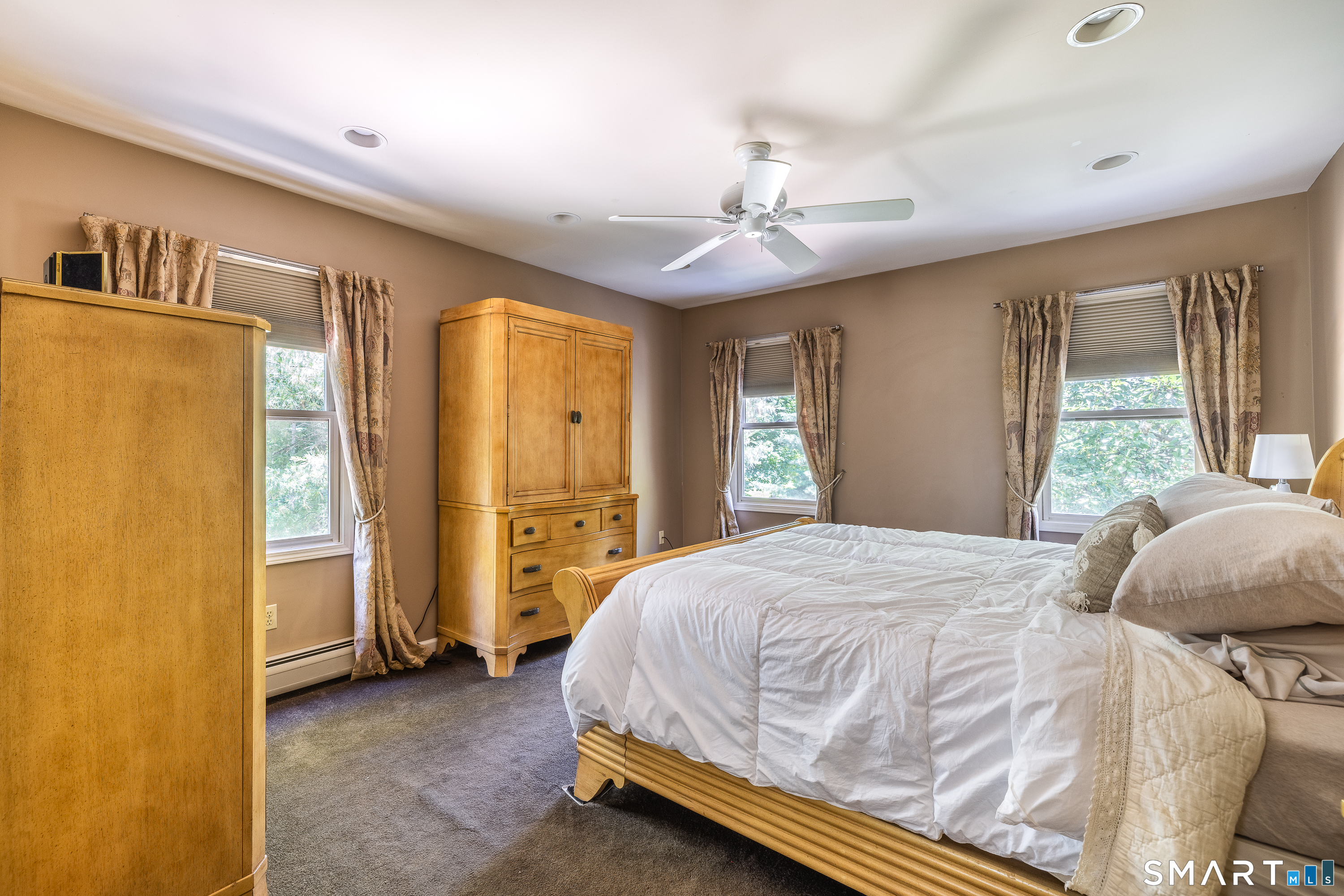 17 Sweet Meadow Road Newtown CT 06470