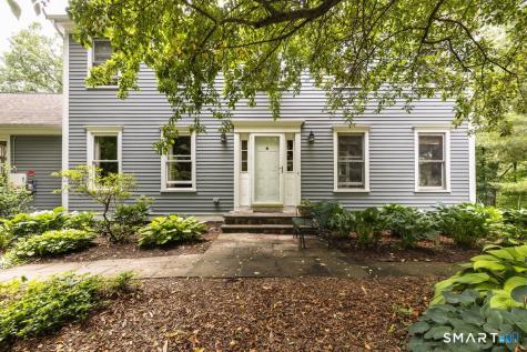 17 Sweet Meadow Road Newtown CT 06470