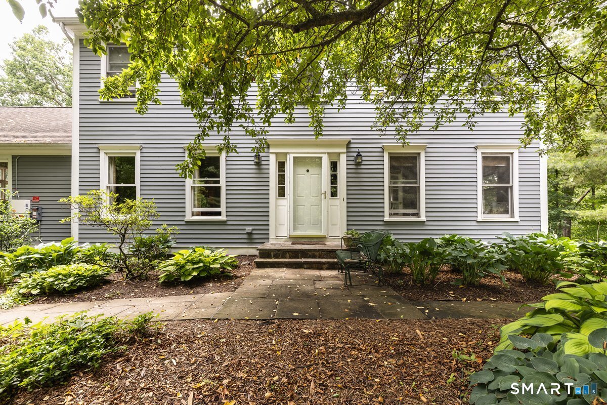 17 Sweet Meadow Road Newtown CT 06470