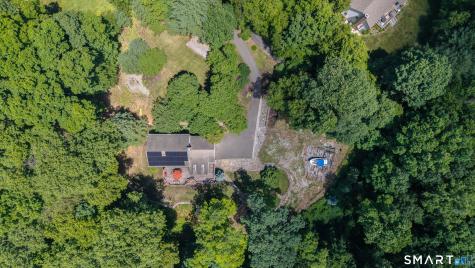 17 Sweet Meadow Road Newtown CT 06470