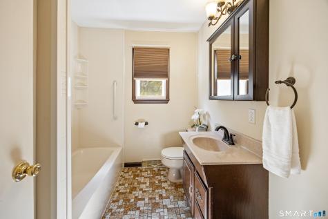148 Thistle Lane Southington CT 06489