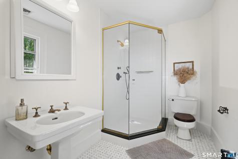 33 Mead Avenue Greenwich CT 06807