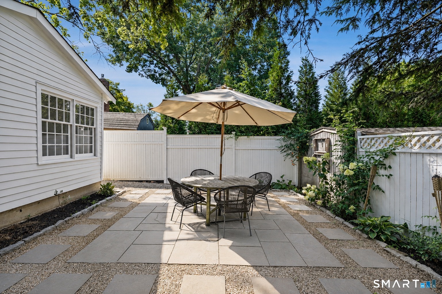 33 Mead Avenue Greenwich CT 06807