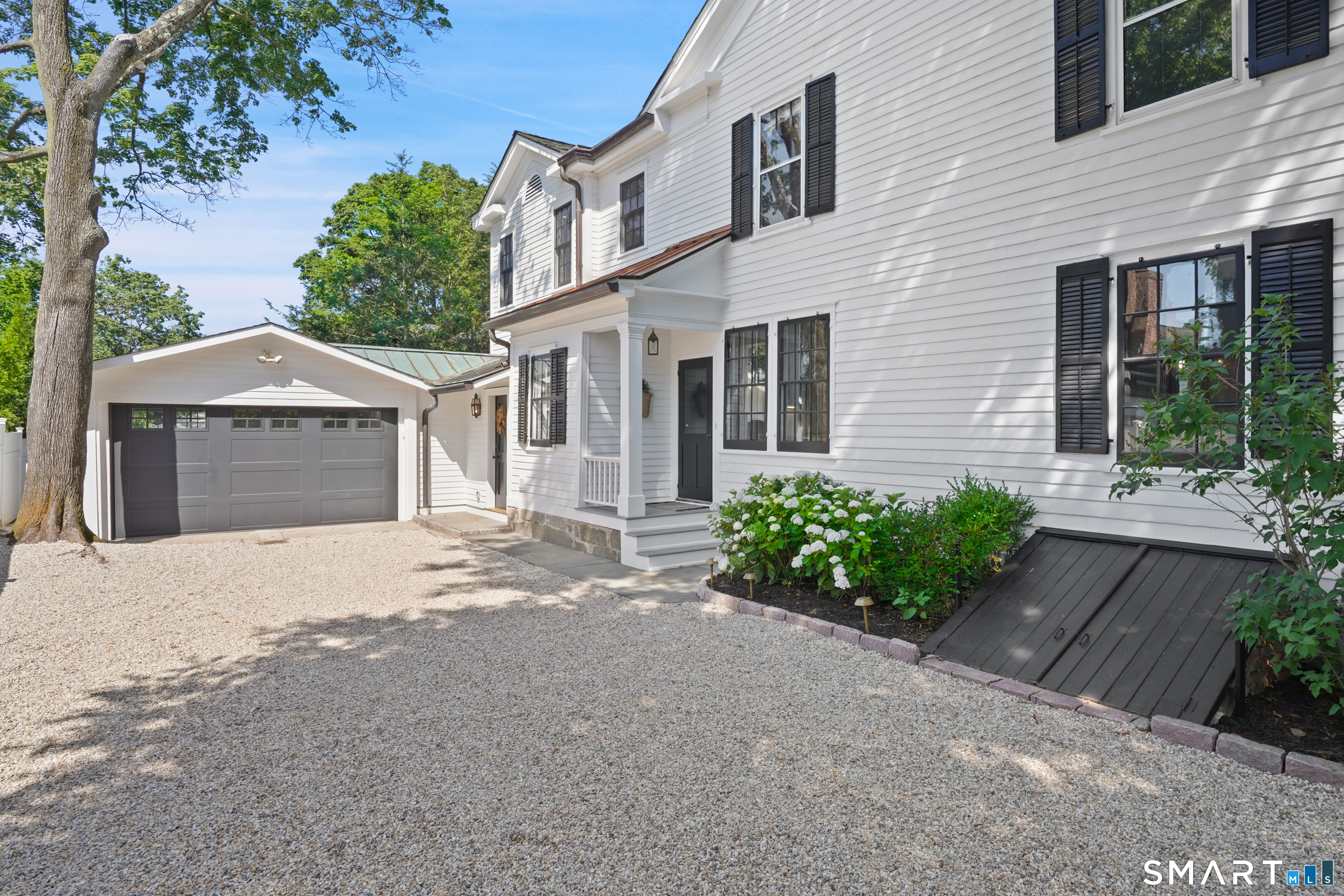 33 Mead Avenue Greenwich CT 06807
