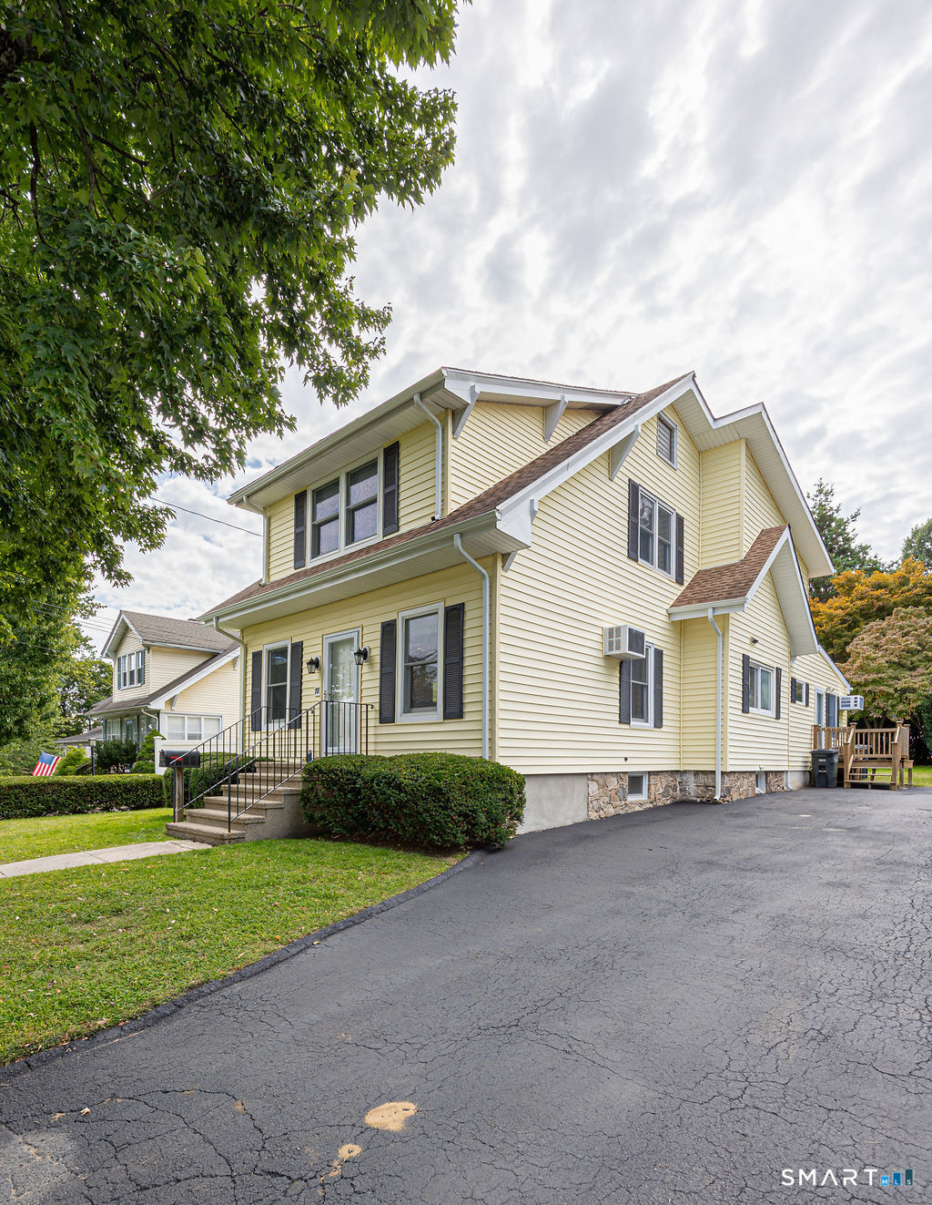 Stamford CT, 78 Knapp Street