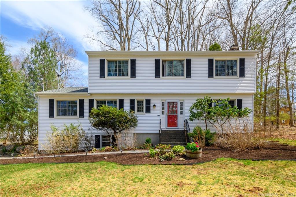 147 Pumpkin Hill Road New Milford CT 06776