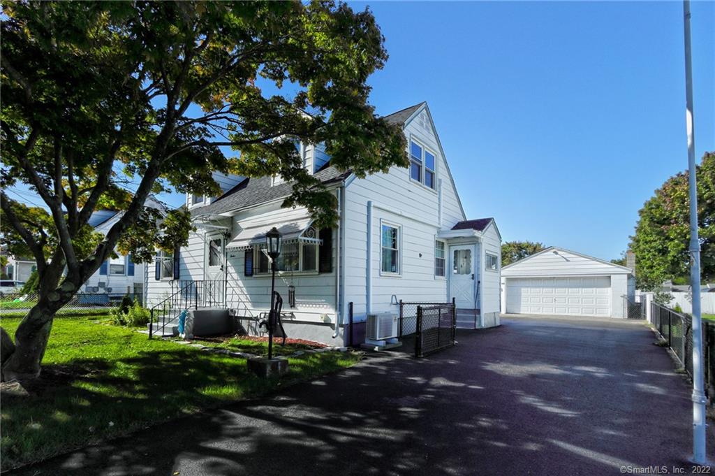 12 Stoddard Road East Haven CT 06512