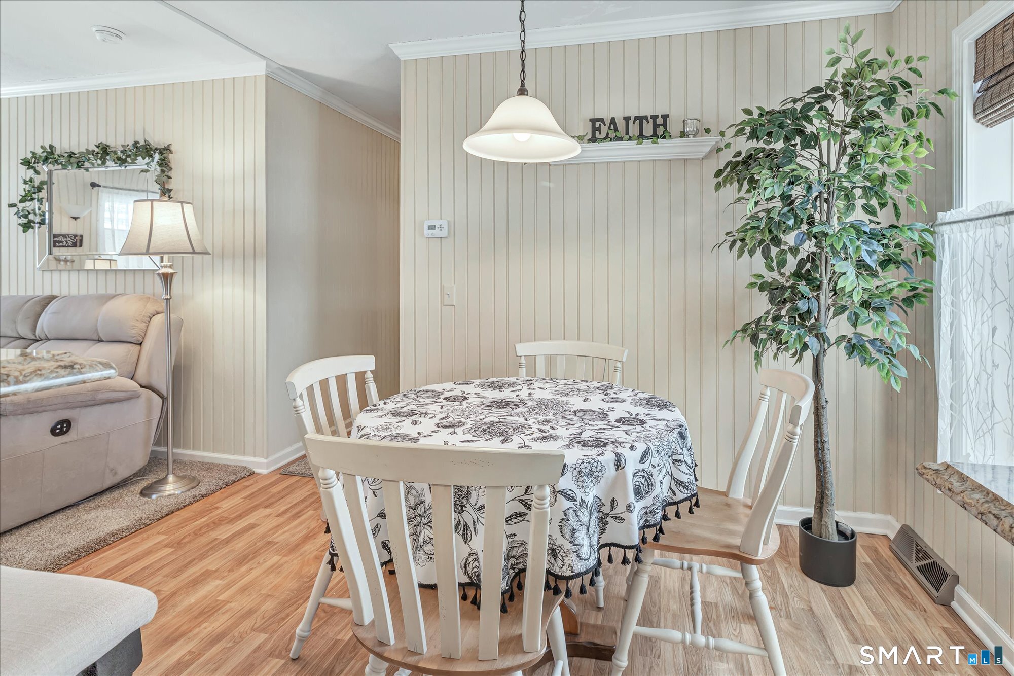 8 Woodland Park Shelton CT 06484