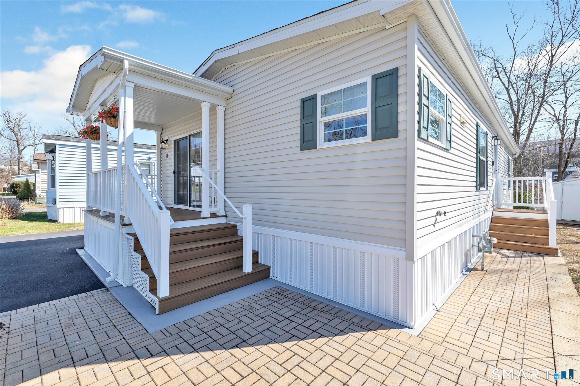 8 Woodland Park Shelton CT 06484