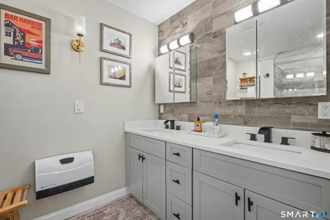 25 Harbor Street Branford CT 06405
