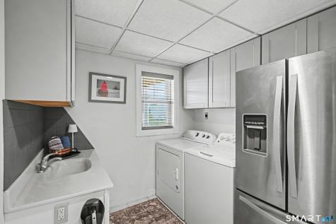 25 Harbor Street Branford CT 06405