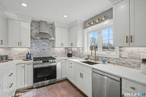 25 Harbor Street Branford CT 06405