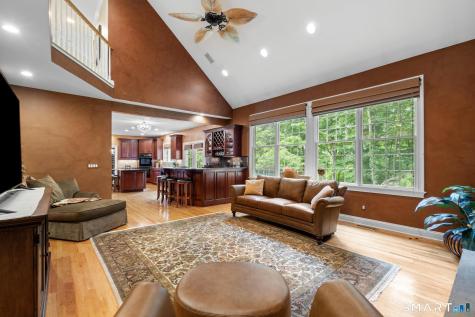 12 Logans Way Danbury CT 06811