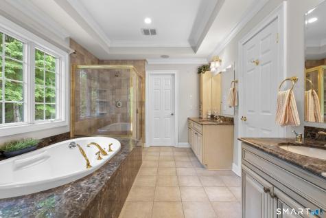 12 Logans Way Danbury CT 06811