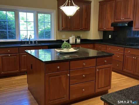 38 Avalon Drive Middlebury CT 06762