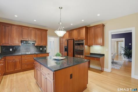 38 Avalon Drive Middlebury CT 06762