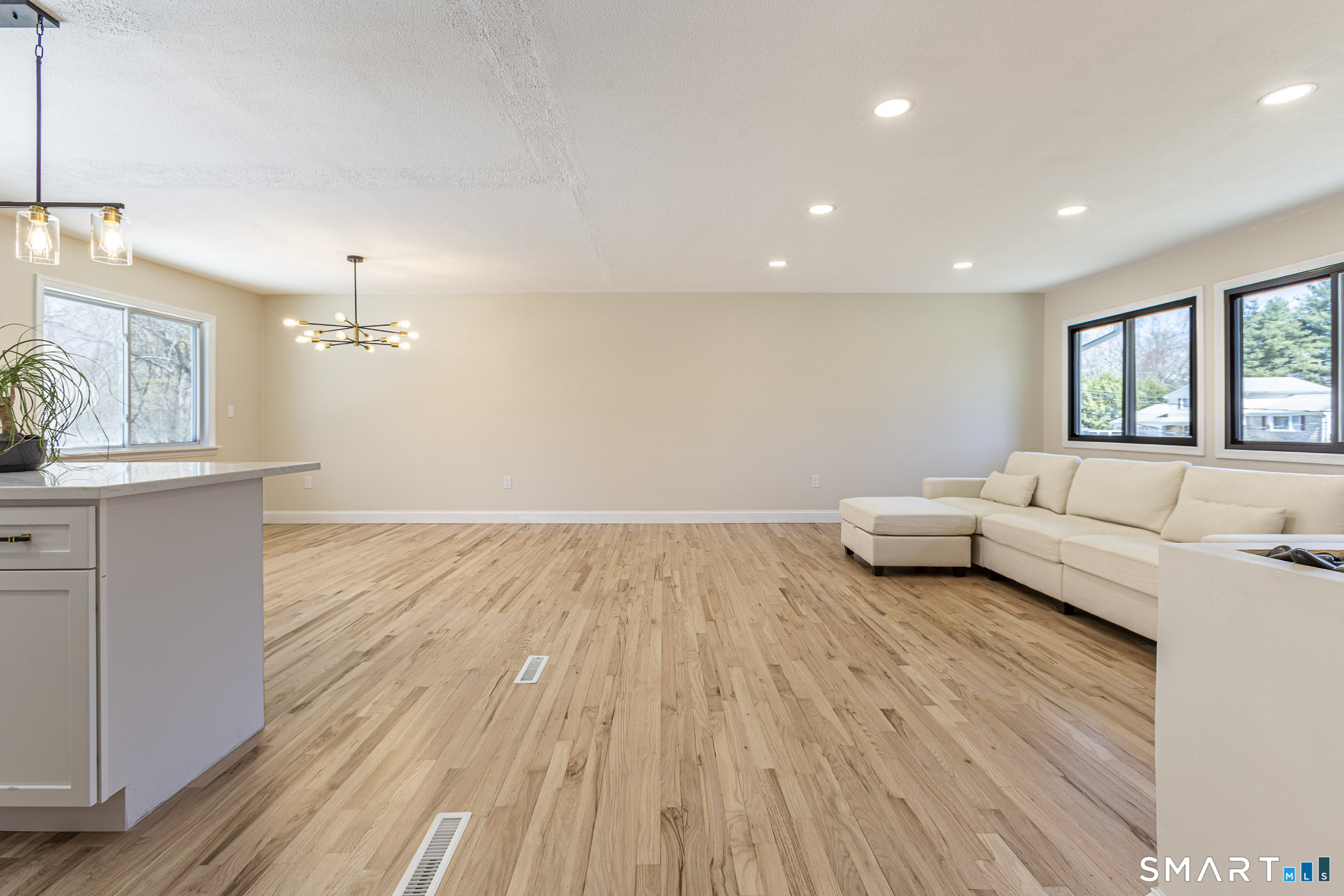 5 Prasser Drive East Hartford CT 06118
