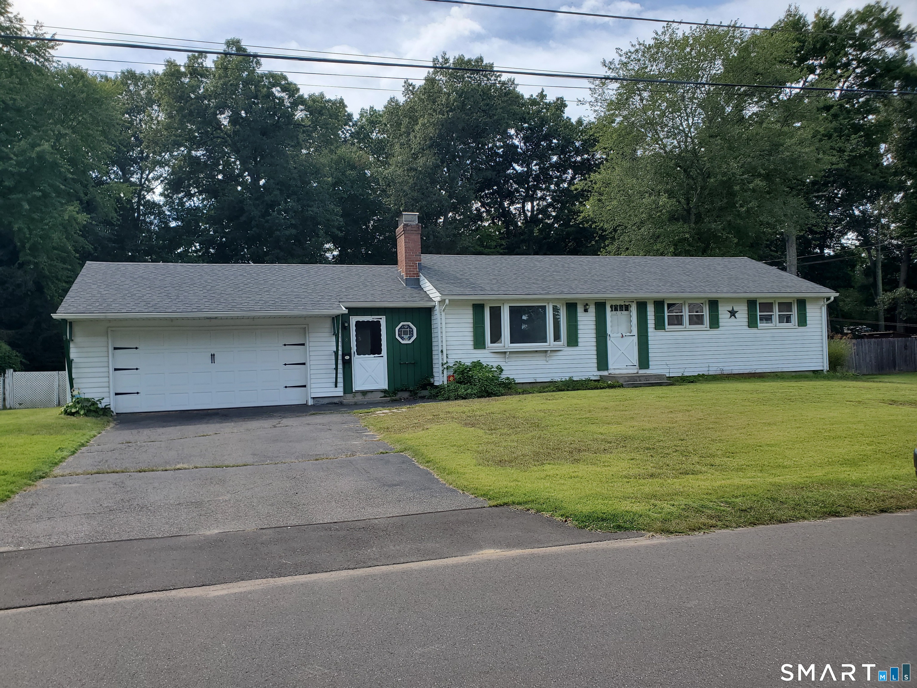 8 Rosanne Street Enfield CT 06082