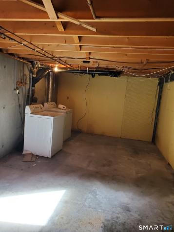 8 Rosanne Street Enfield CT 06082