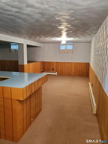 8 Rosanne Street Enfield CT 06082