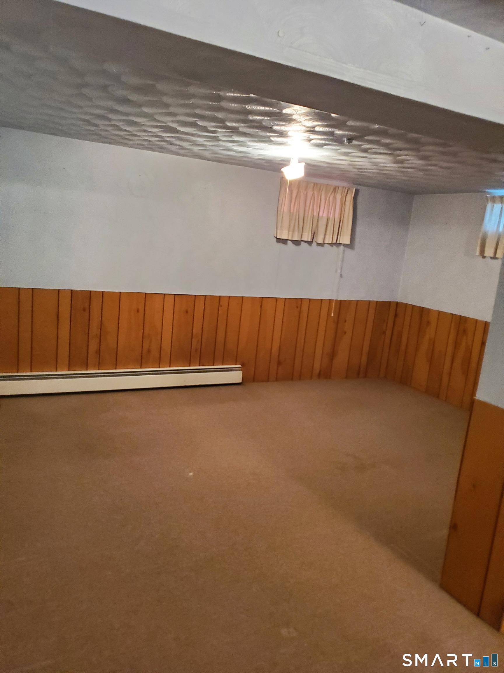 8 Rosanne Street Enfield CT 06082
