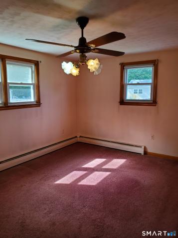 8 Rosanne Street Enfield CT 06082