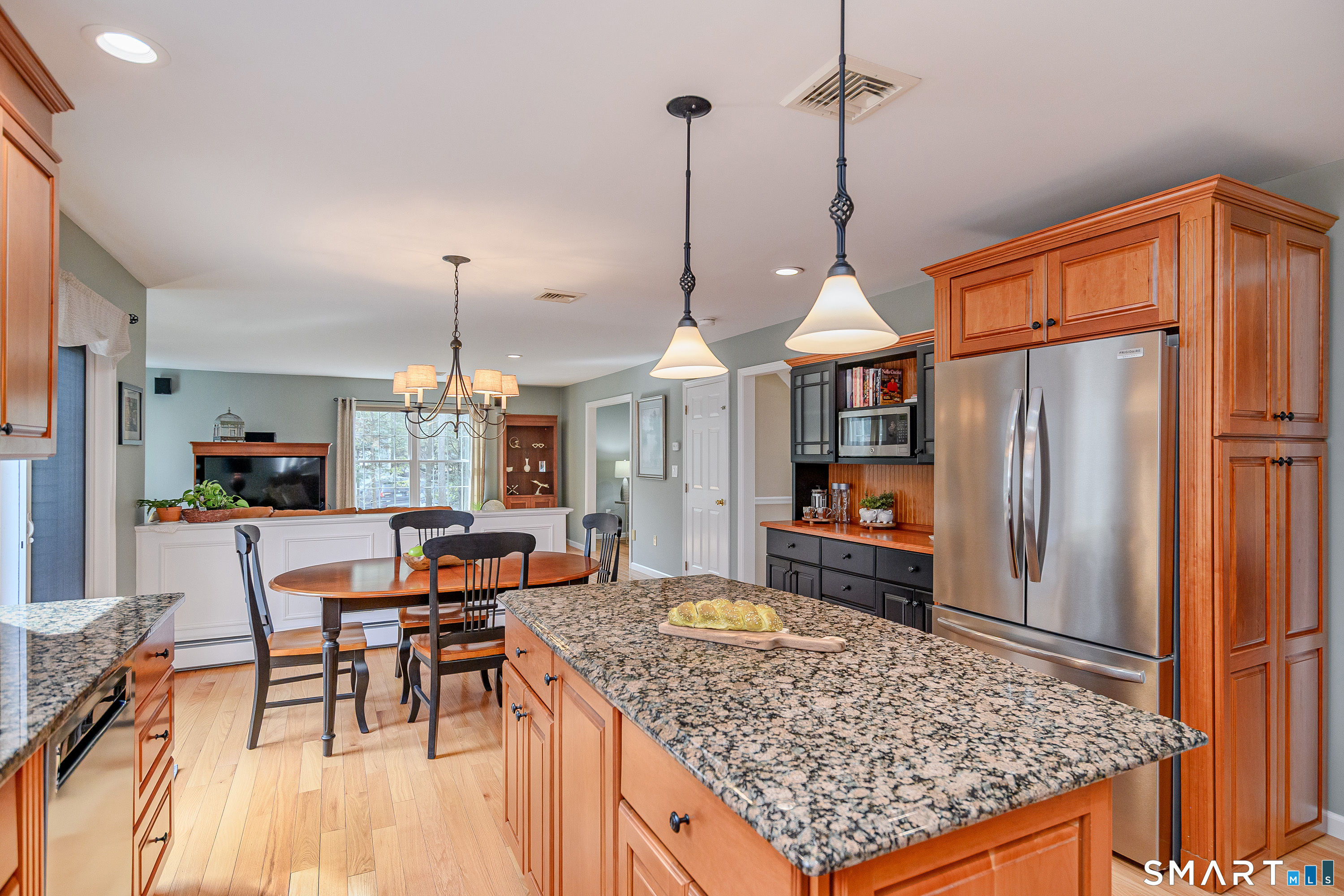 10 Sweetbriar Lane Newtown CT 06482