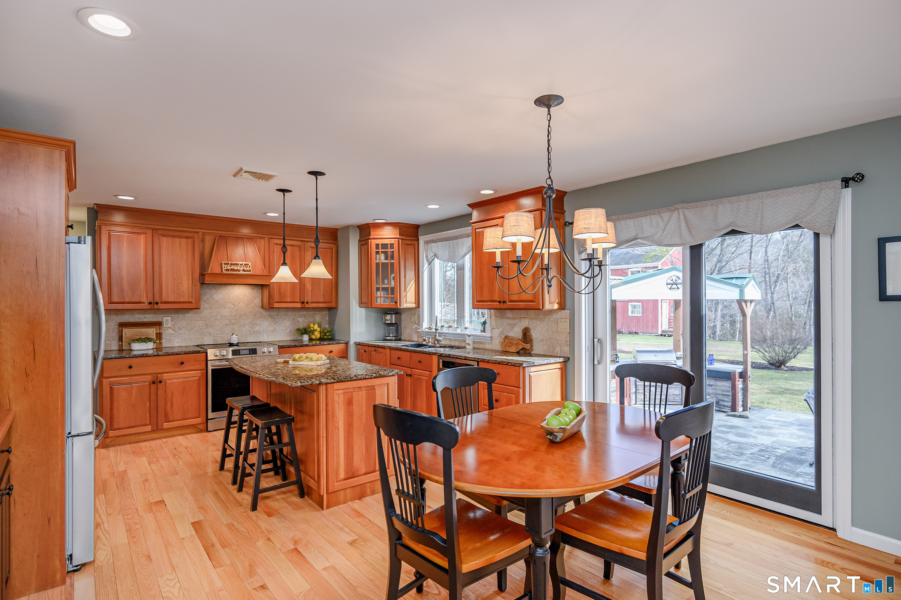 10 Sweetbriar Lane Newtown CT 06482