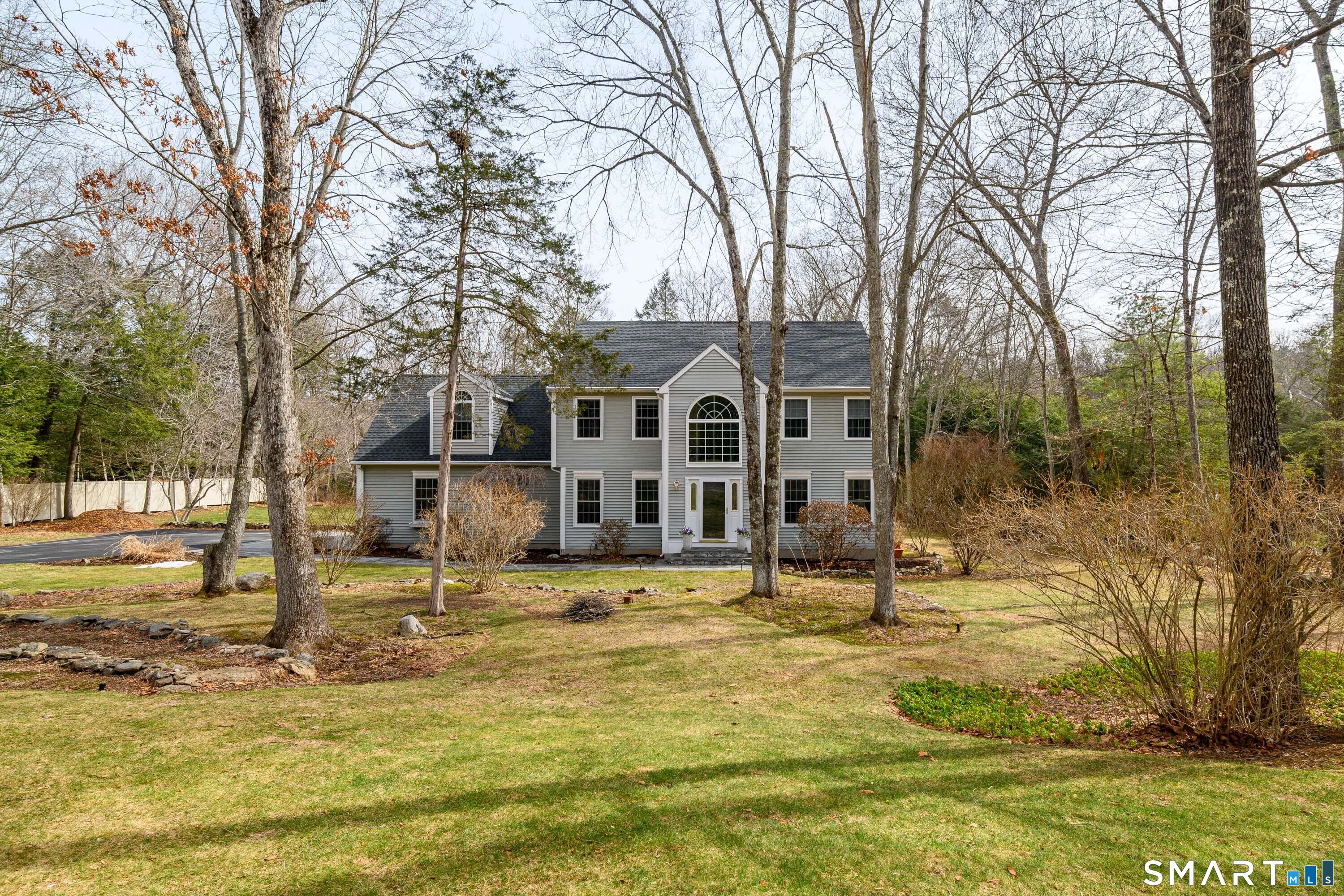 10 Sweetbriar Lane Newtown CT 06482