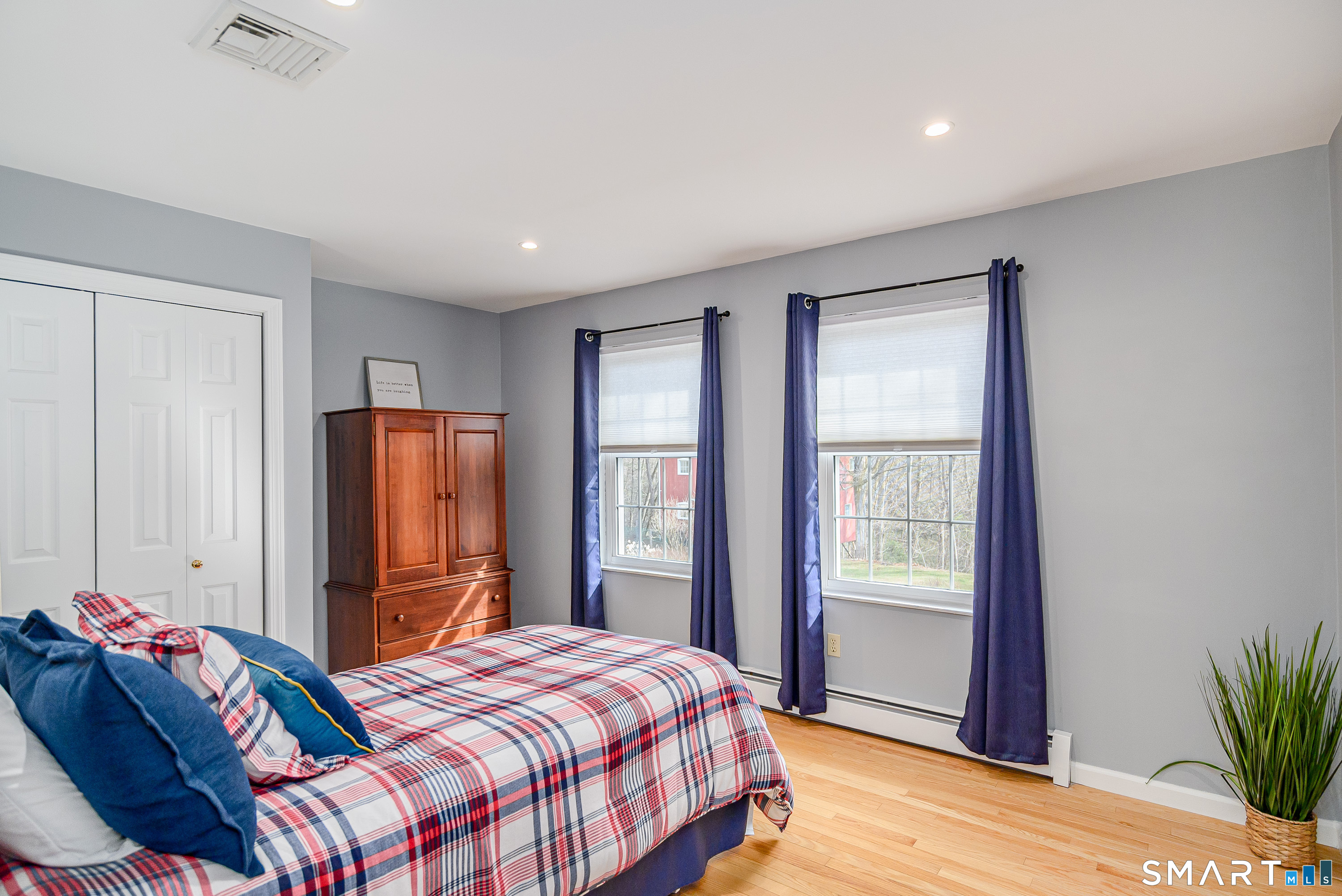 10 Sweetbriar Lane Newtown CT 06482