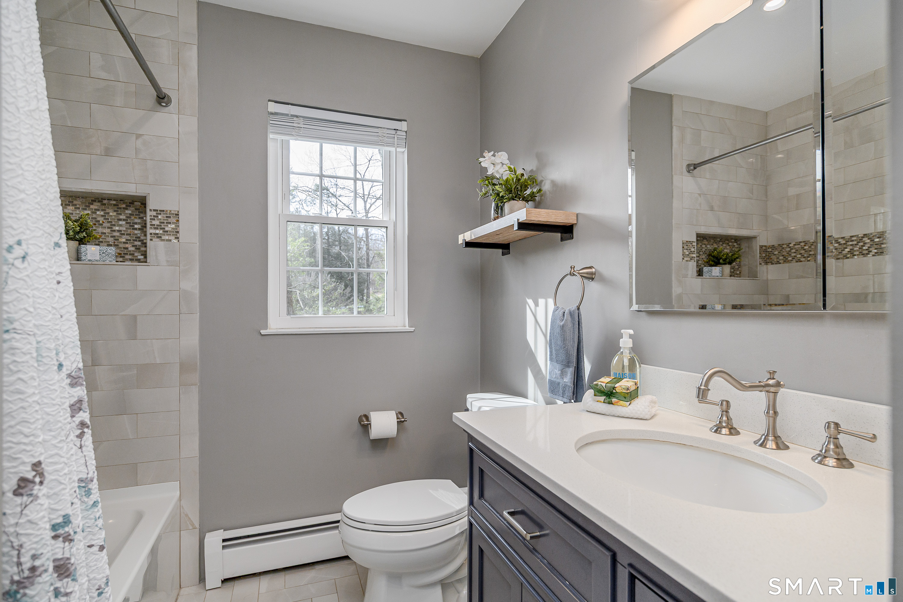 10 Sweetbriar Lane Newtown CT 06482