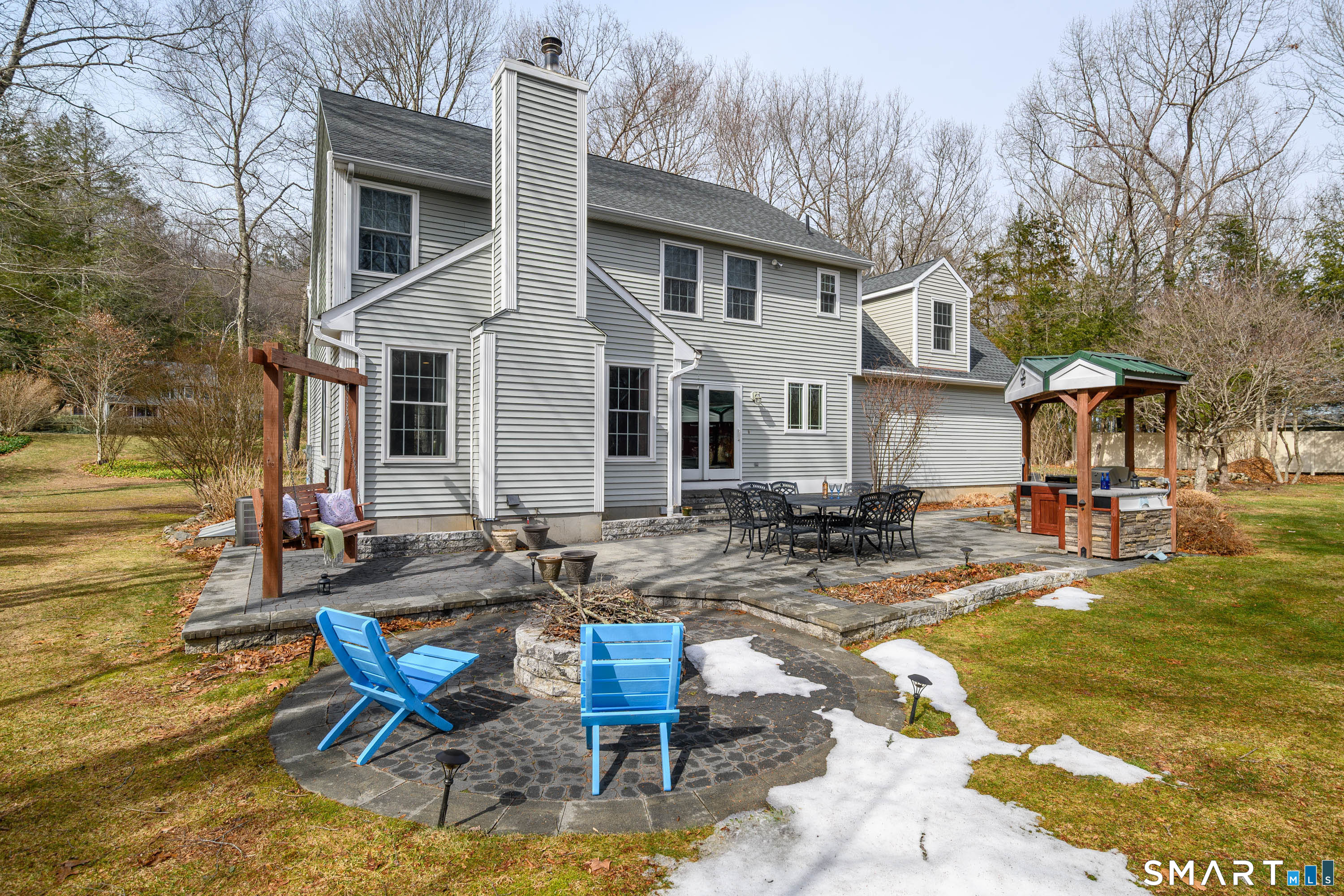 10 Sweetbriar Lane Newtown CT 06482